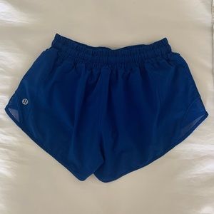 Lululemon Hotty Hot Low Rise Short 2.5“